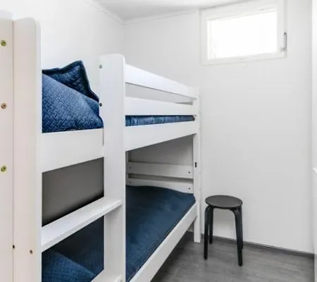 Polar Charm Huoneistot H Ja J アパート